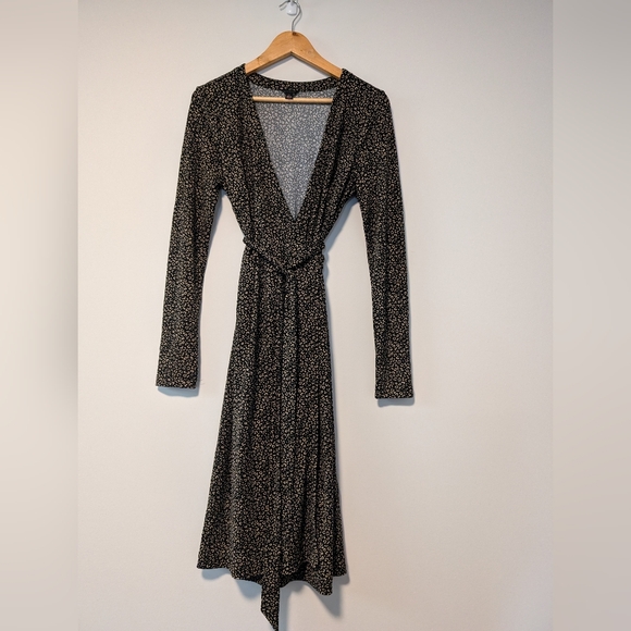 ANN TAYLOR - Cheeta Print Wrap Dress - Picture 9 of 9